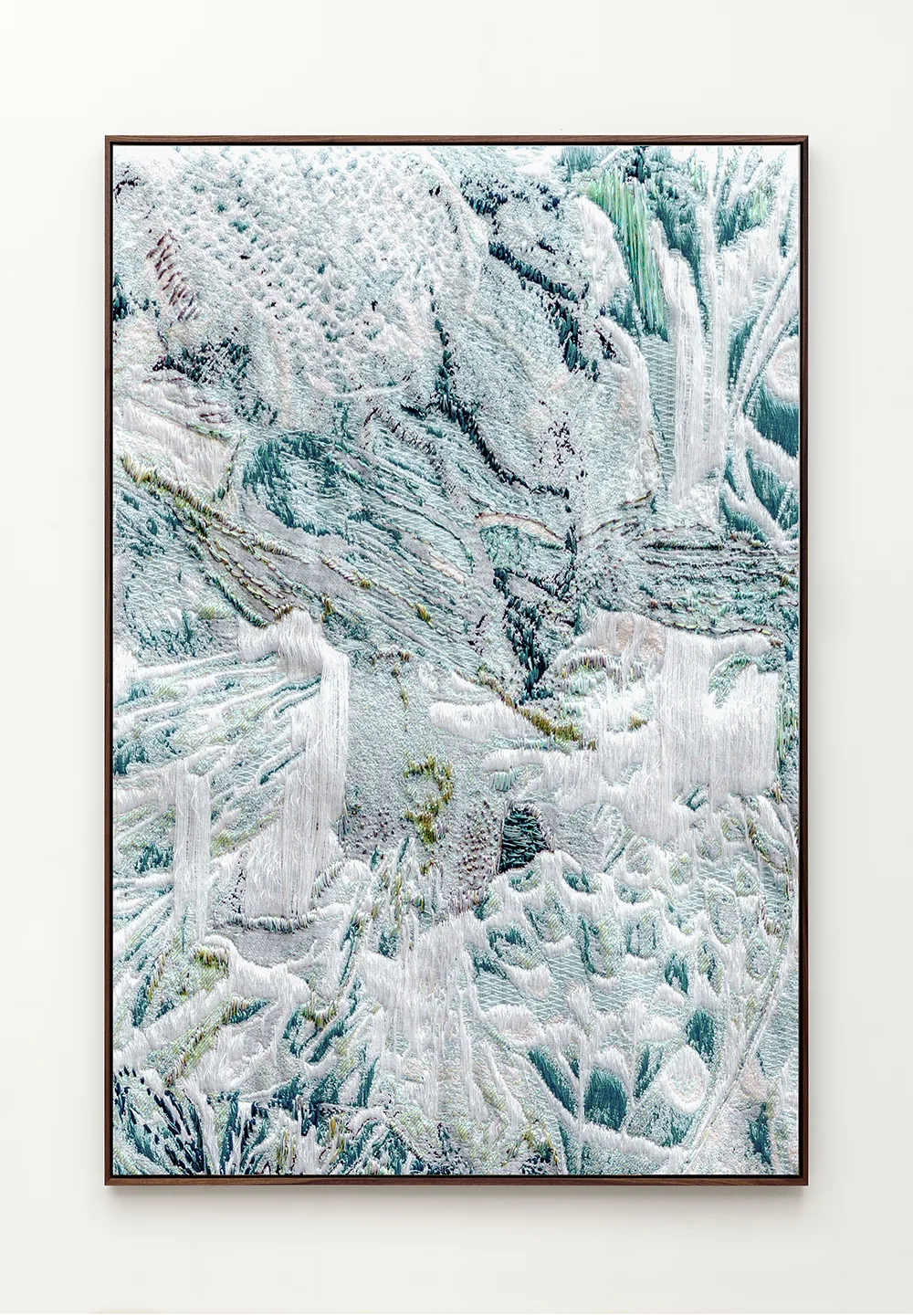 Exotic Exodus — 16, óleo sobre textil tejido y bordado — vista de la obra