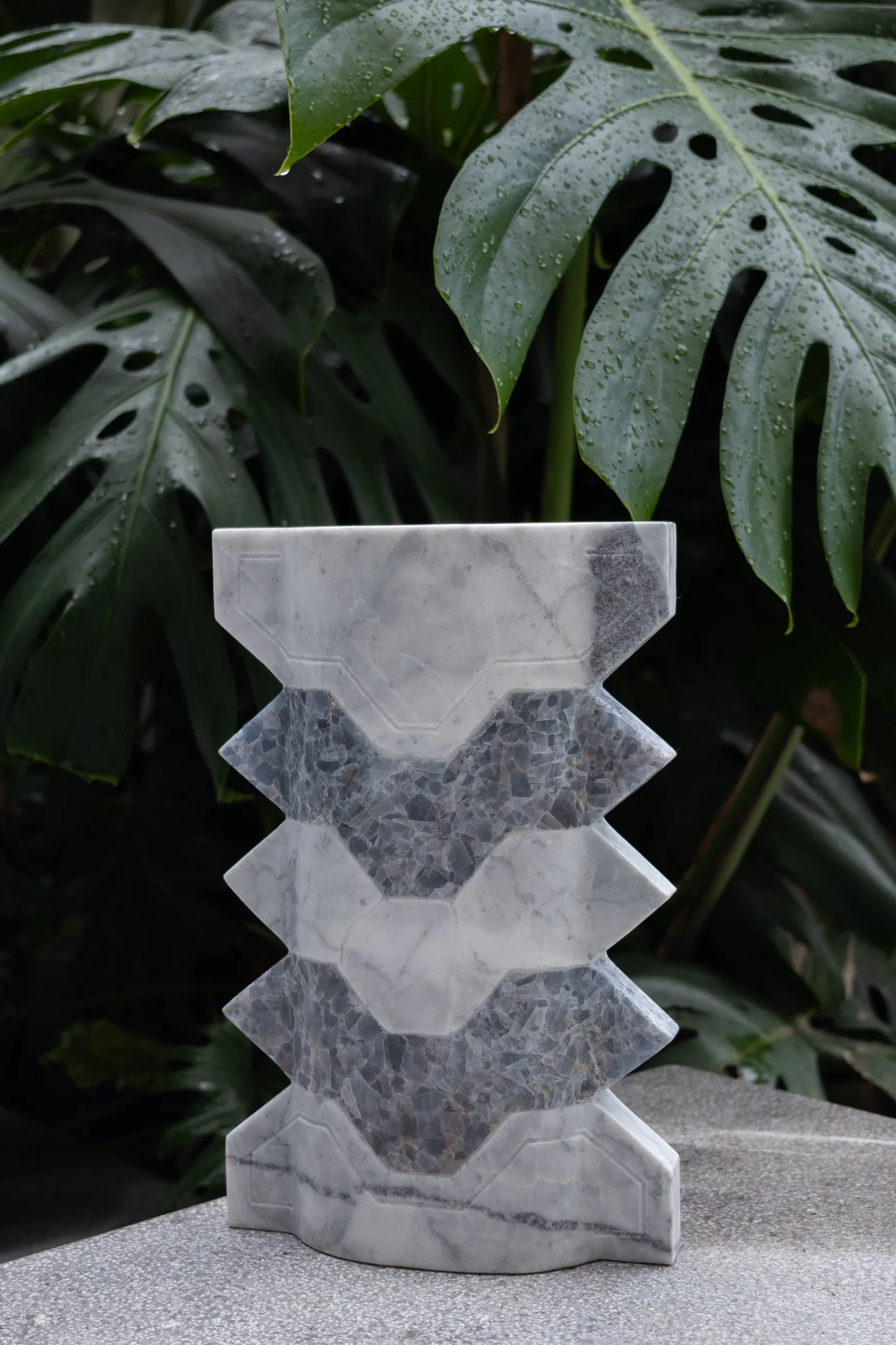 Místico III.III vase in venetian marble, blue calcite — studio view