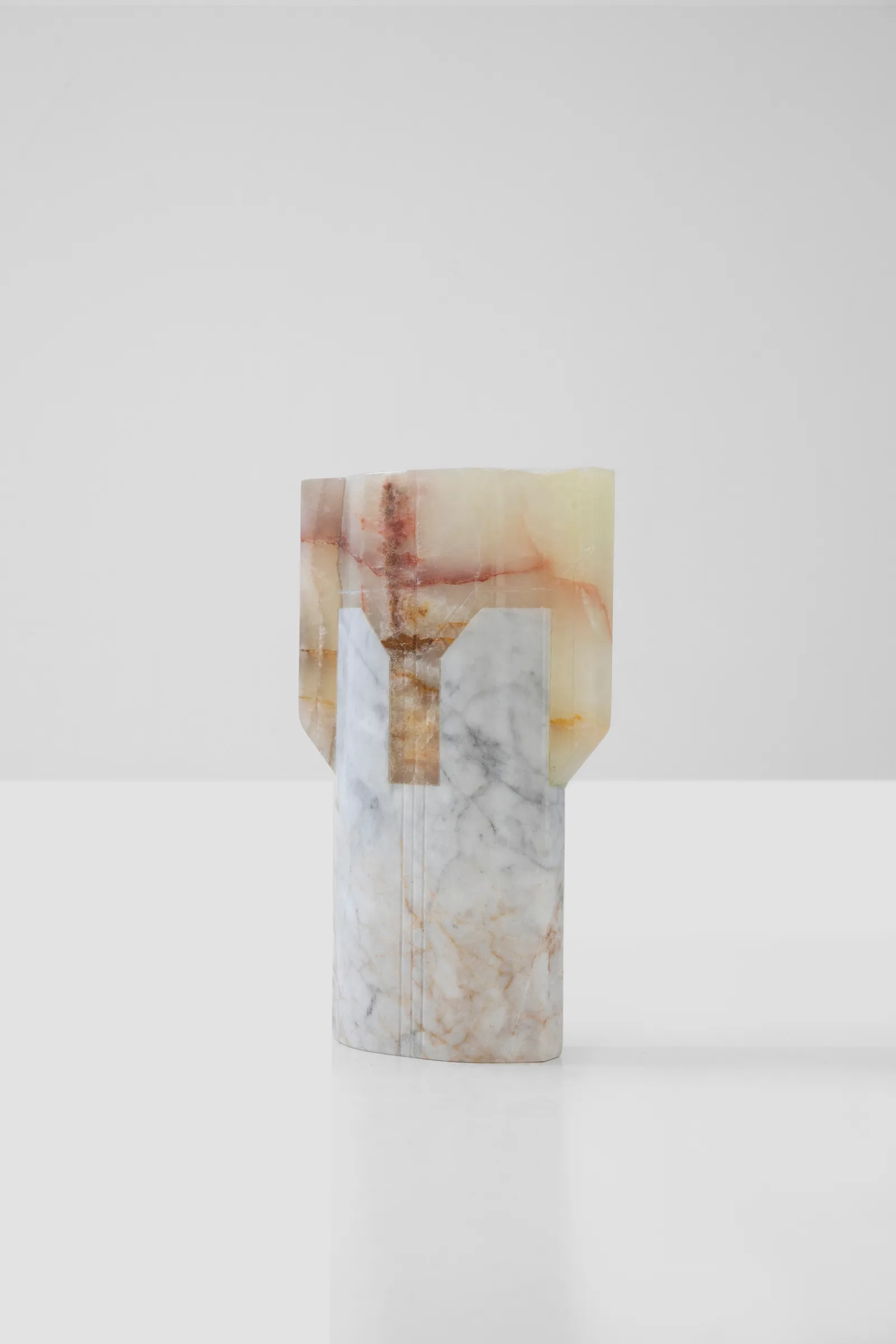 Místico IV.I vase in talan green onyx, venetian marble — view of the work