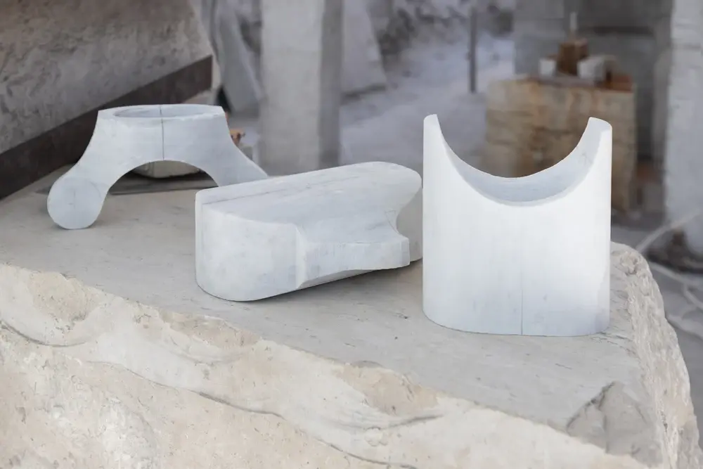 Assembly process with marble elements, Sten Studio, sculpture for art fair, Coco Brun
